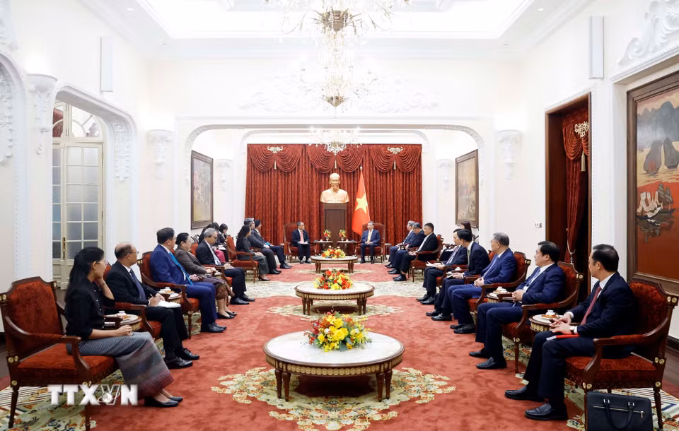 Tổng Bí thư, Chủ tịch nước Tô Lâm tiếp Đại sứ, Đại biện các nước ASEAN tại Hà Nội. (Ảnh: Thống Nhất/TTXVN)