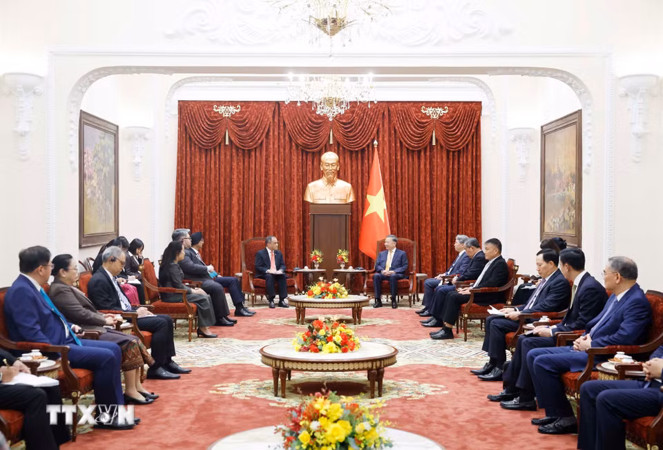 Tổng Bí thư, Chủ tịch nước Tô Lâm tiếp Đại sứ, Đại biện các nước ASEAN tại Hà Nội. (Ảnh: Thống Nhất/TTXVN)
