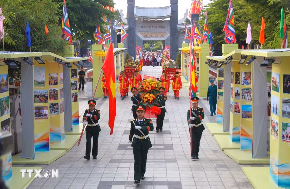 Trang nghiêm các nghi thức trong Lễ Giỗ Tổ Hùng Vương tại Đền thờ Vua Hùng thành phố Cần Thơ. (Ảnh: Nguyễn Hằng/TTXVN)