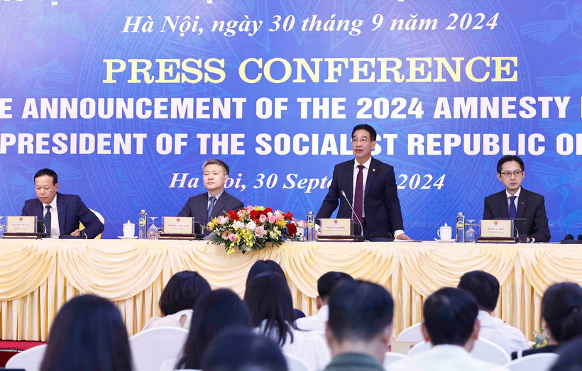 Ông Phạm Thanh Hà, Phó Chủ nhiệm Văn phòng Chủ tịch nước, điều hành cuộc họp báo. (Ảnh: Doãn Tấn/TTXVN)