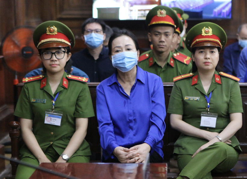 Bị cáo Trương Mỹ Lan tại phiên xét xử sơ thẩm vụ án Vạn Thịnh Phát giai đoạn 2 ngày 8/10/2024. (Ảnh: Thanh Vũ/TTXVN)