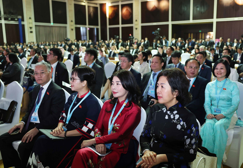 Đoàn đại biểu Quốc hội Việt Nam tham dự phiên khai mạc Đại hội đồng AIPA-45. (Ảnh: Thống Nhất/TTXVN)