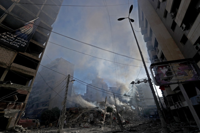 Các tòa nhà bị phá hủy sau cuộc không kích của Israel tại Beirut, Liban, ngày 3/10/2024. (Ảnh: THX/TTXVN)