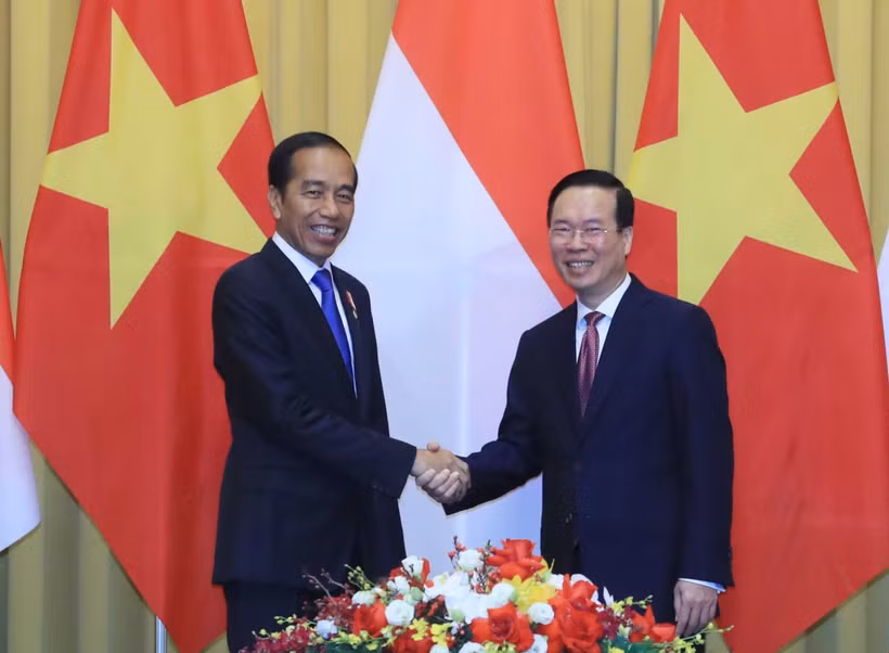 Chủ tịch nước Võ Văn Thưởng với Tổng thống Cộng hòa Indonesia Joko Widodo tại buổi hội đàm. (Ảnh: Thống Nhất/TTXVN)