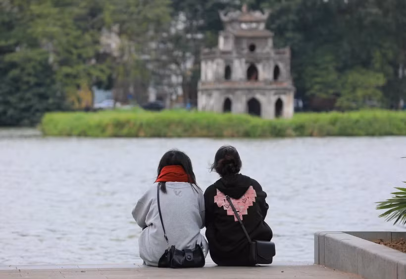 Thủ đô Hà Nội nhiều mây, sáng và đêm có mưa nhỏ, mưa phùn và sương mù. (Ảnh: Hoàng Hiếu/TTXVN)