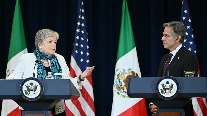 Ngoại trưởng Mỹ Antony Blinken (phải) trong cuộc họp báo chung với người đồng cấp Mexico Alicia Barcena tại Washington DC., ngày 29/9/2023. (Ảnh: AFP/TTXVN)