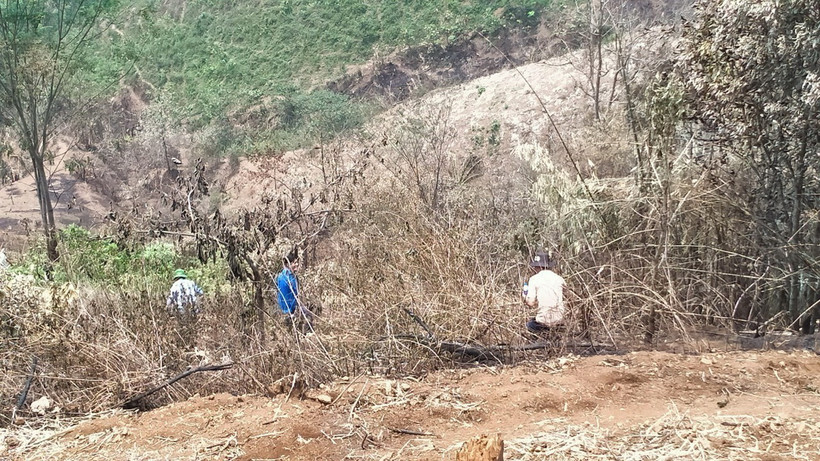 Hiện trường vụ cháy do đốt nương khiến hai người tử vong. (Ảnh: TTXVN phát)