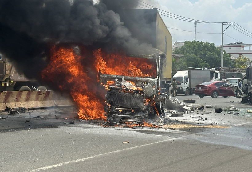 Hiện trường vụ tai nạn. (Ảnh: Đậu Tất Thành/TTXVN)