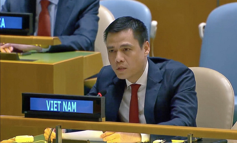 Đại sứ Đặng Hoàng Giang, Trưởng Phái đoàn thường trực Việt Nam tại Liên hợp quốc, phát biểu tại phiên thảo luận. (Ảnh: Thanh Tuấn/TTXVN)