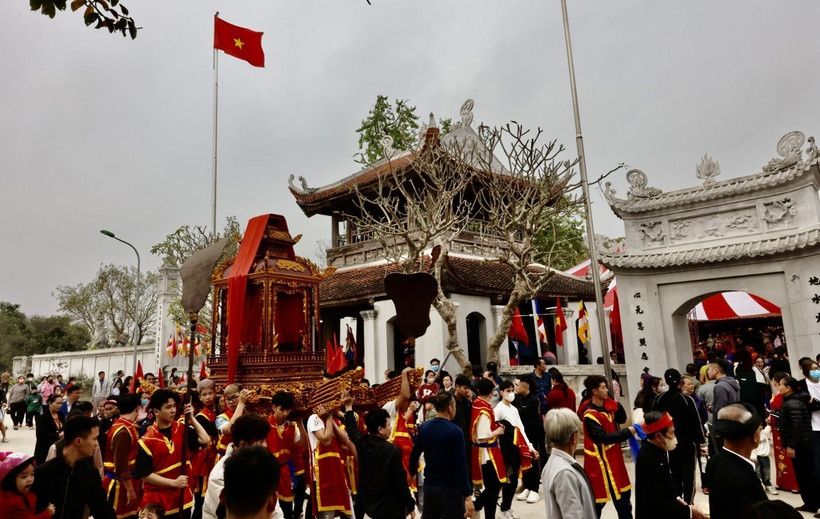 Lễ hội chùa Đậu (Hà Nội) xuân Giáp Thìn. (Ảnh: Trần Việt/TTXVN)