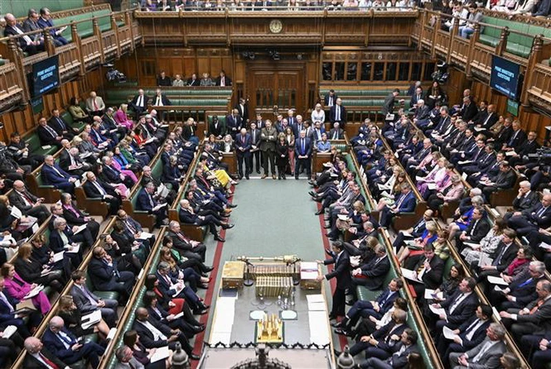Toàn cảnh phiên họp Hạ viện Anh tại thủ đô London. (Ảnh: AFP/TTXVN)