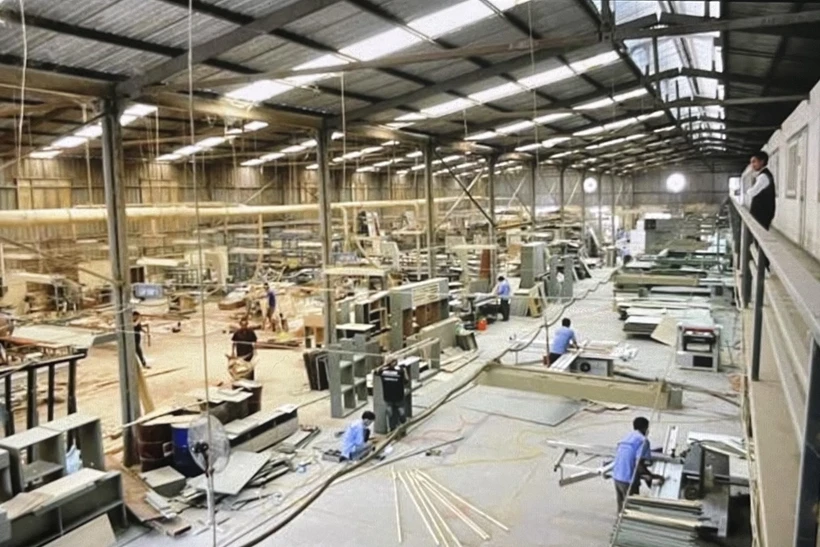 Sản xuất nội thất tại Thành phố Hồ Chí Minh. (Ảnh: Hồng Nhung/TTXVN)