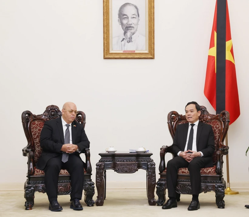 Phó Thủ tướng Trần Lưu Quang tiếp Bộ trưởng Cựu chiến binh và Người có công Algeria Laid Rebigua. (Ảnh: Lâm Khánh/TTXVN)