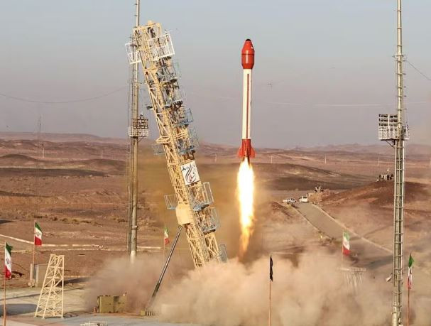 Iran thông báo đã phóng vào không gian một tàu vũ trụ có khoang chứa người. (Nguồn: Reuters)