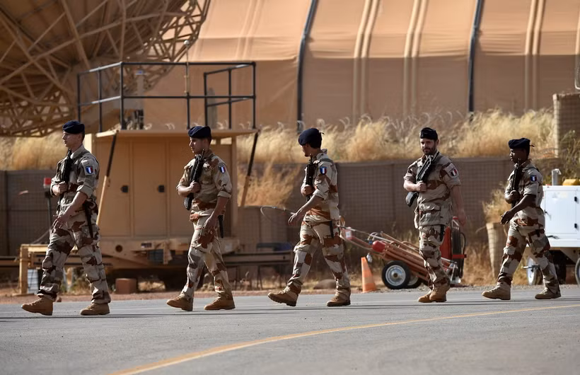 Binh sỹ Pháp tại căn cứ không quân 101 ở Niamey, Niger. (Ảnh: AFP/TTXVN)
