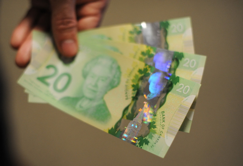 Đồng tiền mệnh giá 20 đôla Canada. (Ảnh: AFP/TTXVN)