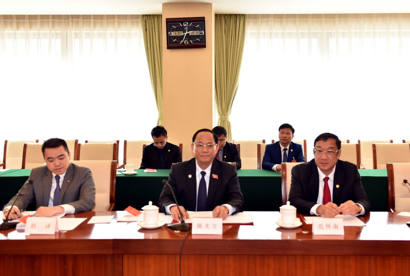 Phó Chủ tịch Quốc hội Trần Quang Phương tại buổi làm việc giữa hai nhóm nghị sỹ hữu nghị. (Ảnh: Tiến Trung/TTXVN)