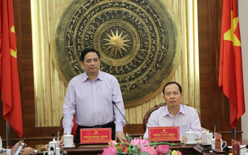 Trưởng Ban tổ chức Trung ương Phạm Minh Chính đánh giá cao công tác an sinh xã hội, xóa đói giảm nghèo trên địa bàn tỉnh Thanh Hóa. (Ảnh: Trịnh Duy Hưng/TTXVN)