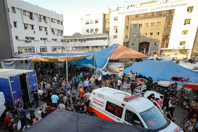 Bệnh viện Al-Shifa ở thành phố Gaza ngày 7/11/2023. (Ảnh: AFP/TTXVN)