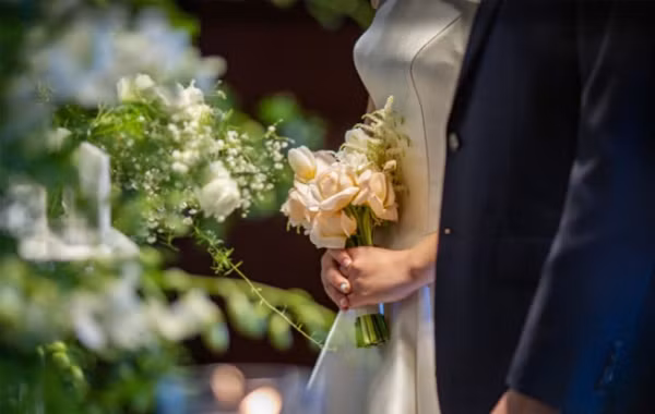 Dịch vụ hủy ảnh cưới đang hút khách nhờ tỷ lệ ly hôn ngày càng gia tăng. (Nguồn: Yonhap)