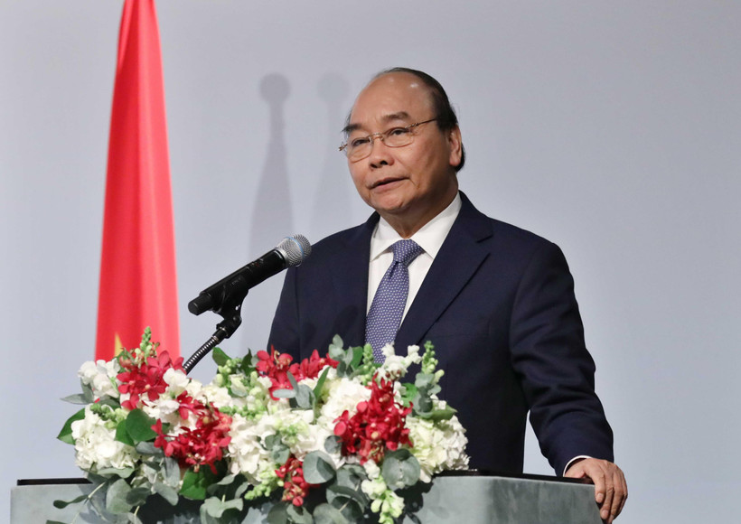 Thủ tướng Nguyễn Xuân Phúc phát biểu tại Diễn đàn doanh nghiệp Việt Nam-Hàn Quốc. (Ảnh: Thống Nhất/TTXVN) 