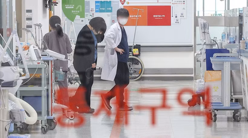 Nhân viên y tế tại một bệnh viện ở Seoul, Hàn Quốc ngày 27/2/2024. (Ảnh: Yonhap/TTXVN)