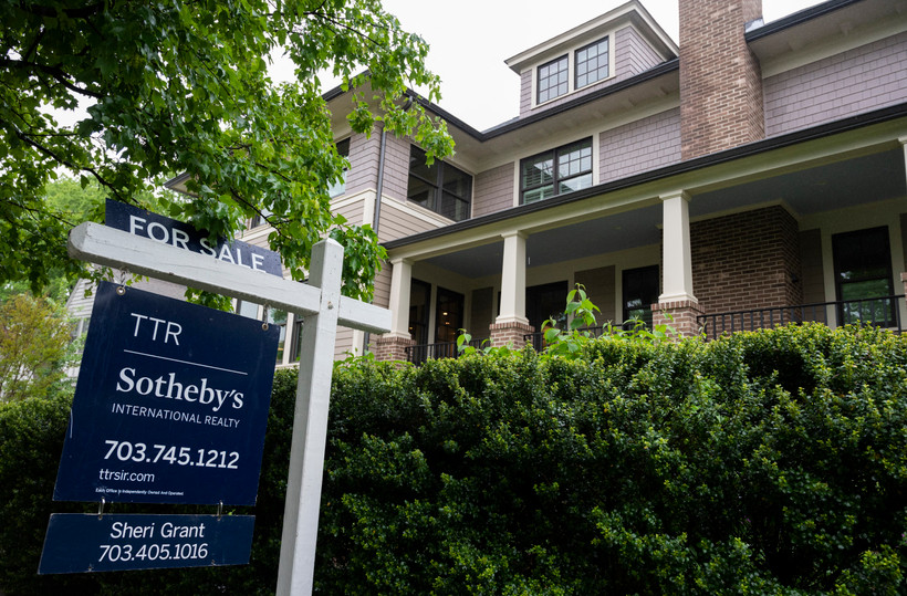Một ngôi nhà được rao bán tại Virginia, Mỹ. (Ảnh: AFP/TTXVN)