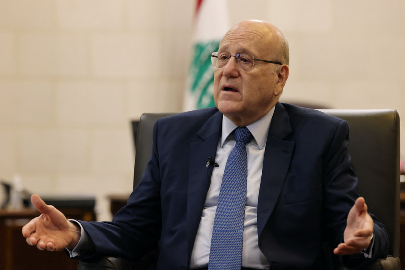 Thủ tướng Liban Najib Mikati phát biểu với báo giới tại Beirut. (Ảnh: AFP/TTXVN)