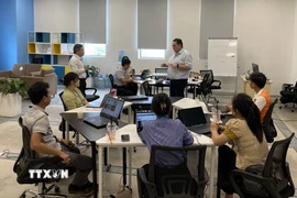 Mô hình “Lớp học số” được tổ chức giới thiệu tại Trường Đại học Việt Đức. (Ảnh: Huyền Trang/TTXVN)