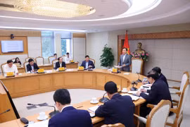 Phó Thủ tướng Trần Hồng Hà chủ trì cuộc họp. (Ảnh: Văn Điệp/TTXVN)
