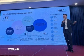 Thạc sỹ Trịnh Quốc Bảo, Phó Giám đốc Trung tâm Kinh doanh Giải pháp-VNPT Đà Nẵng cho biết Đảng đã khẳng định một cách nhất quán rằng khoa học, công nghệ, đổi mới sáng tạo và chuyển đổi số là động lực trung tâm của phát triển - đây là bước phát triển mới trong tư duy chiến lược. (Ảnh: TTXVN phát)