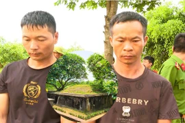 Hai người Trung Quốc bị khởi tố, bắt tạm giam để làm rõ hành vi đào trộm lăng mộ Vua Lê Túc Tông ở Thanh Hóa. (Nguồn: Công an Thanh Hóa_