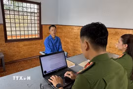 Đối tượng Nguyễn Quốc Ngọ tại cơ quan công an. (Ảnh: TTXVN phát)
