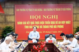 Ủy viên Trung ương Đảng, Bí thư Thành ủy Hải Phòng Lê Tiến Châu phát biểu kết luận Hội nghị. (Ảnh: Mạnh Tú/TTXVN)