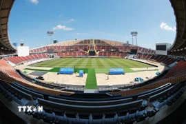 Sân vận động được mệnh danh là "thánh địa của bóng đá Thái Lan" với hơn 50.000 chỗ ngồi đang được gấp rút nâng cấp và cải thiện chất lượng để sẵn sàng cho buổi lễ khai mạc SEA Games 33. (Ảnh: Minh Quyết/TTXVN)