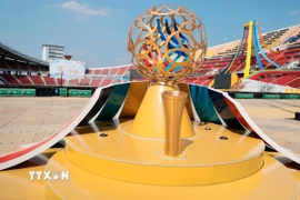 Các công đoạn đang được gấp rút hoàn thiện, chuẩn bị cho lễ khai mạc SEA Games 33. (Ảnh: Minh Quyết/TTXVN)