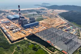 Nhà máy Nhiệt điện Quảng Trạch 1 được xây dựng tại thôn Vịnh Sơn, xã Quảng Đông, huyện Quảng Trạch, tỉnh Quảng Bình. (Ảnh: Vũ Sinh/TTXVN)