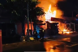 Hiện trường vụ cháy tại chợ Xuân Thới Sơn.