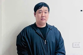 Đối tượng Kim JiWon.