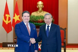 Tổng Bí thư Tô Lâm tiếp Đại sứ Hoa Kỳ tại Việt Nam Marc Evans Knapper. (Ảnh: Thống Nhất/TTXVN)