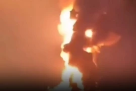 Một tàu chở hàng rời đã báo cáo về một vụ nổ do một vật thể lạ không xác định gây ra ở khoảng cách rất gần tàu. (Nguồn: News)