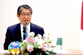 Đại sứ Nhật Bản tại Việt Nam Ito Naoki phát biểu tại buổi gặp gỡ báo chí Việt Nam trước thềm chuyến thăm chính thức Việt Nam của Thủ tướng Nhật Bản Takaichi Sanae. (Ảnh: Lâm Đức/TTXVN)