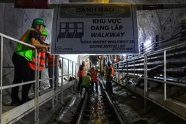 Thi công khoan hầm dự án Nhổn-ga Hà Nội. (Ảnh: Tuấn Anh/TTXVN)