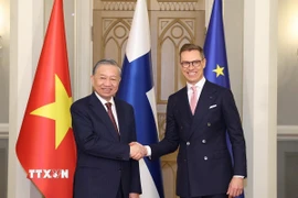 Tổng Bí thư Tô Lâm và Tổng thống Cộng hòa Phần Lan Alexander Stubb sau các lễ ký kết các văn kiện hợp tác. (Ảnh: Thống Nhất/TTXVN)