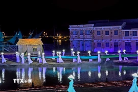 Biểu diễn nghệ thuật tại chương trình. (Ảnh: Trần Lê Lâm/TTXVN)