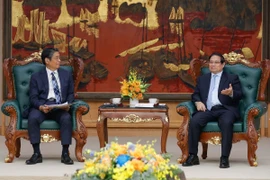 Thủ tướng Phạm Minh Chính tiếp Đại sứ Nhật Bản tại Việt Nam Ito Naoki. (Ảnh: Dương Giang/TTXVN)