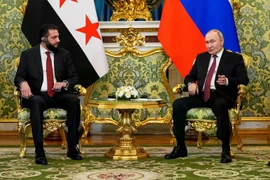 Tổng thống Nga Vladimir Putin và người đồng cấp Syria Ahmed al-Sharaa trong một cuộc gặp hồi tháng 10/2025. (Nguồn: Reuters)