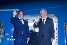 Thủ tướng Phạm Minh Chính và Tổng Thư ký Liên hợp quốc António Guterres cùng rời Hà Nội sang Kuala Lumpur, Malaysia tham dự Hội nghị Cấp cao ASEAN lần thứ 47 và các Hội nghị Cấp cao liên quan. (Ảnh: Dương Giang/TTXVN)