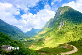 Thung lũng Xuân Trường nằm trong vùng Công viên Địa chất Toàn cầu UNESCO Non nước Cao Bằng. (Ảnh: TTXVN phát)