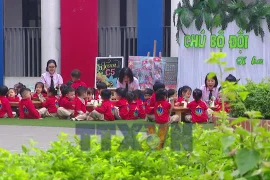 Băn khoăn về đề xuất giảm giờ dạy, tách giờ trông trẻ của giáo viên mầm non